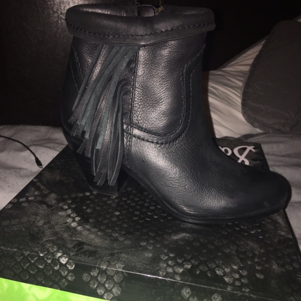 Sam Edelman black booties